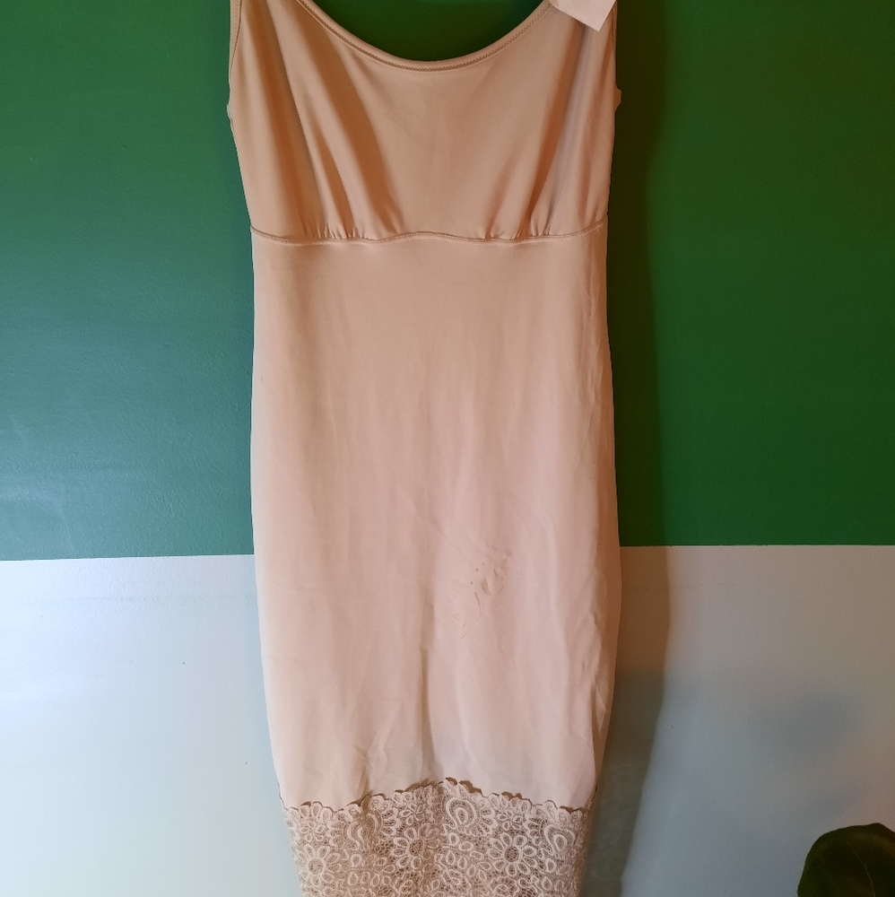 NWT XS Vanity Fair Slip with lace trim